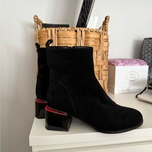 REAL SUEDE LEATHER Chic Black Ankle Boots with Red Accent